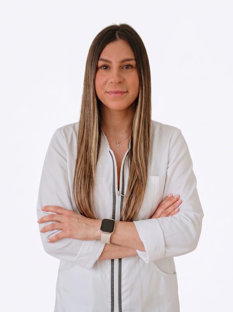 Alba Baragaño, técnico en estética integral de Clínica Valderrama